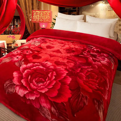 Red Rose Pattern Plush Blanket Upgraded Thickened Cold Resistant Quilt Multi Purpose Machine Wash Skin Friendly Bedding Sheet.