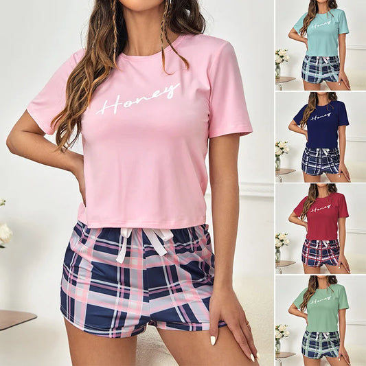 Neue 2-teilige Pyjama-Sets für Damen mit Buchstaben, kurzärmeligen Pullover-Oberteilen und karierten Shorts mit Kordelzug, lässiges T-Shirt, Loungewear-Pjs-Set.