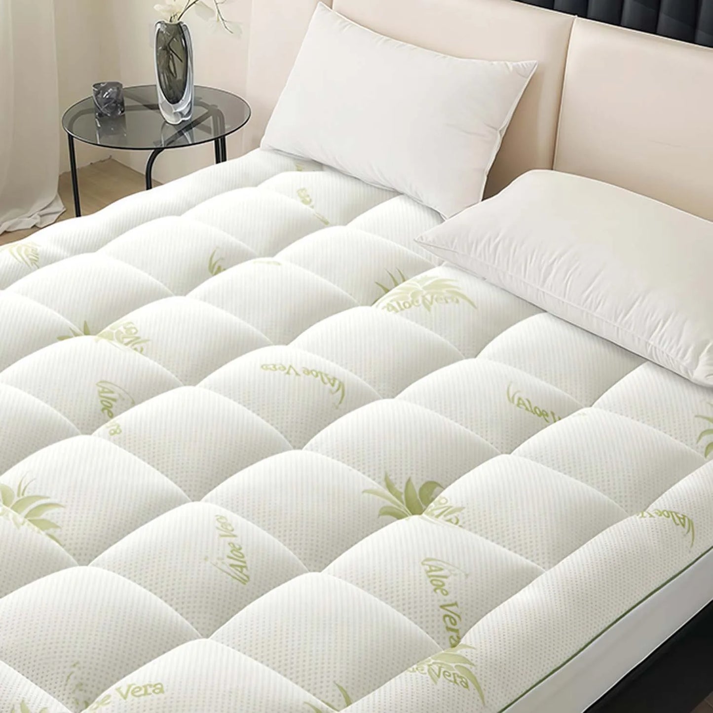 WQSPRING Aloe Vera Mattress Protector Soft Breathable Lightweight Comfortable Skin-Friendly Mattress Cover for Allergy Sufferers.