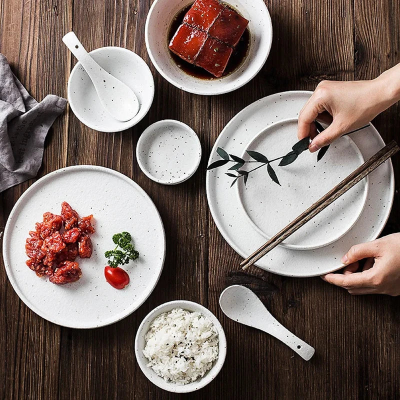 Japanese-style Tableware Set Bowls and Plates Round White Ink Point Dinner Plates Home Creative Western Dishes Dinner Plates.