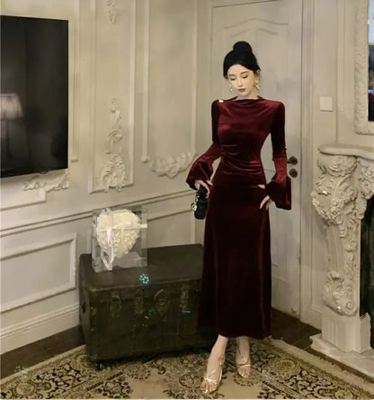 Internet Celebrity High-End-Samtkleid Leichtes, temperamentvolles, hoch tailliertes, schlankes, burgunderrotes Fischschwanzkleid