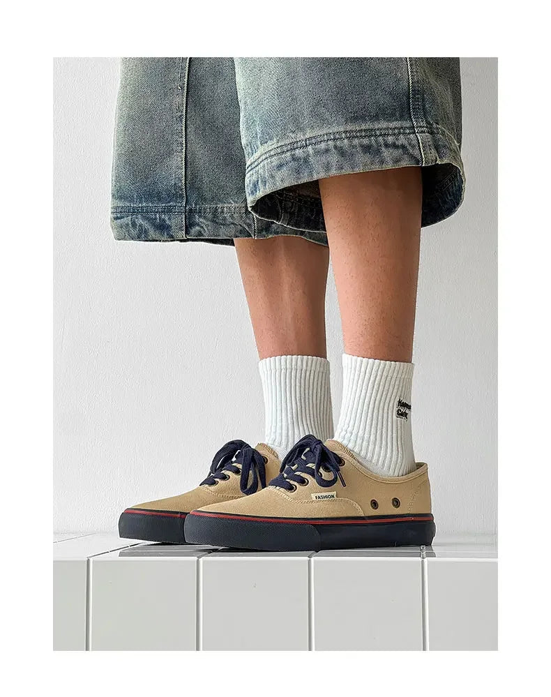 Boys' Casual Canvas Skateboard Shoes with Patchwork Low Cut Shoes Men's Minimalist Fashion Sneakers Trendy Lace Up Flat Bottom.