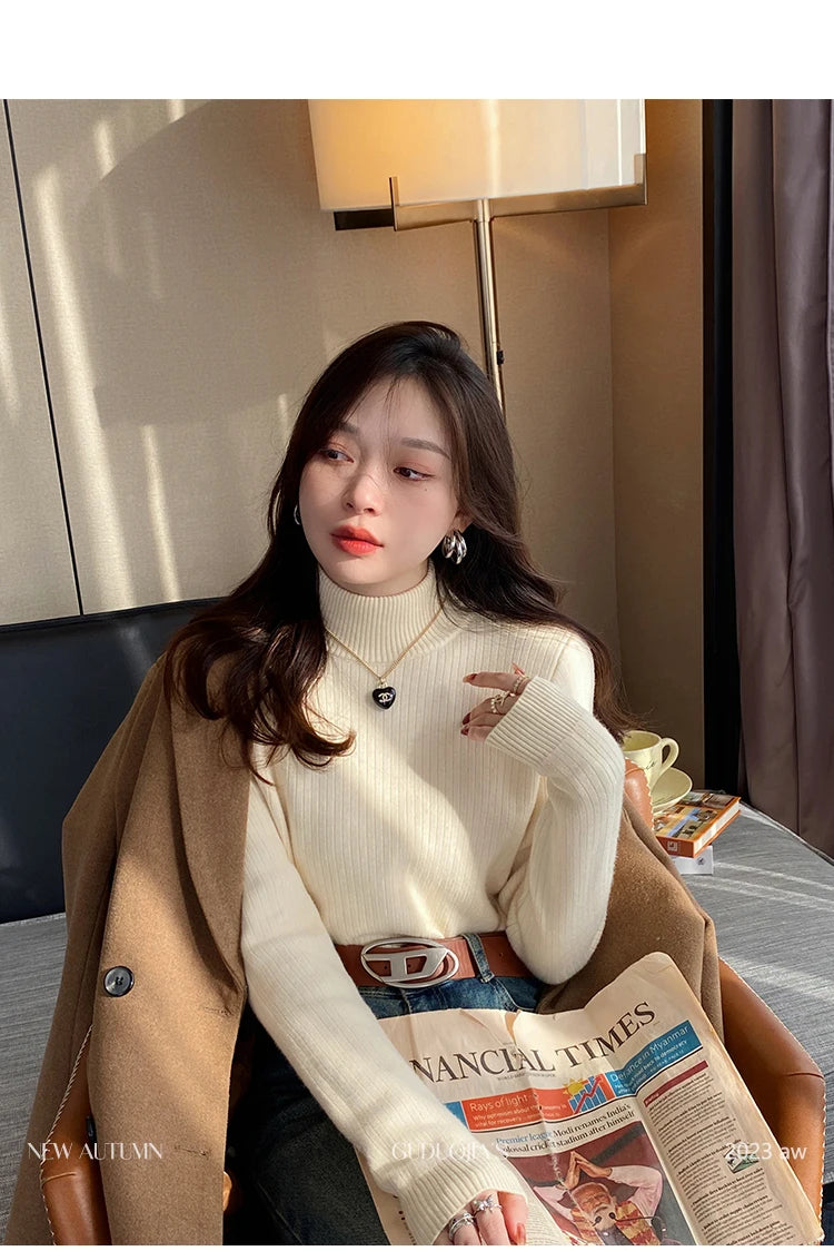 Women's Turtleneck Sweater Winter 2025 Retro with Velvet Lining Thickened Inner Wear Thermal Knitting Bottoming Shirt Pullovers.