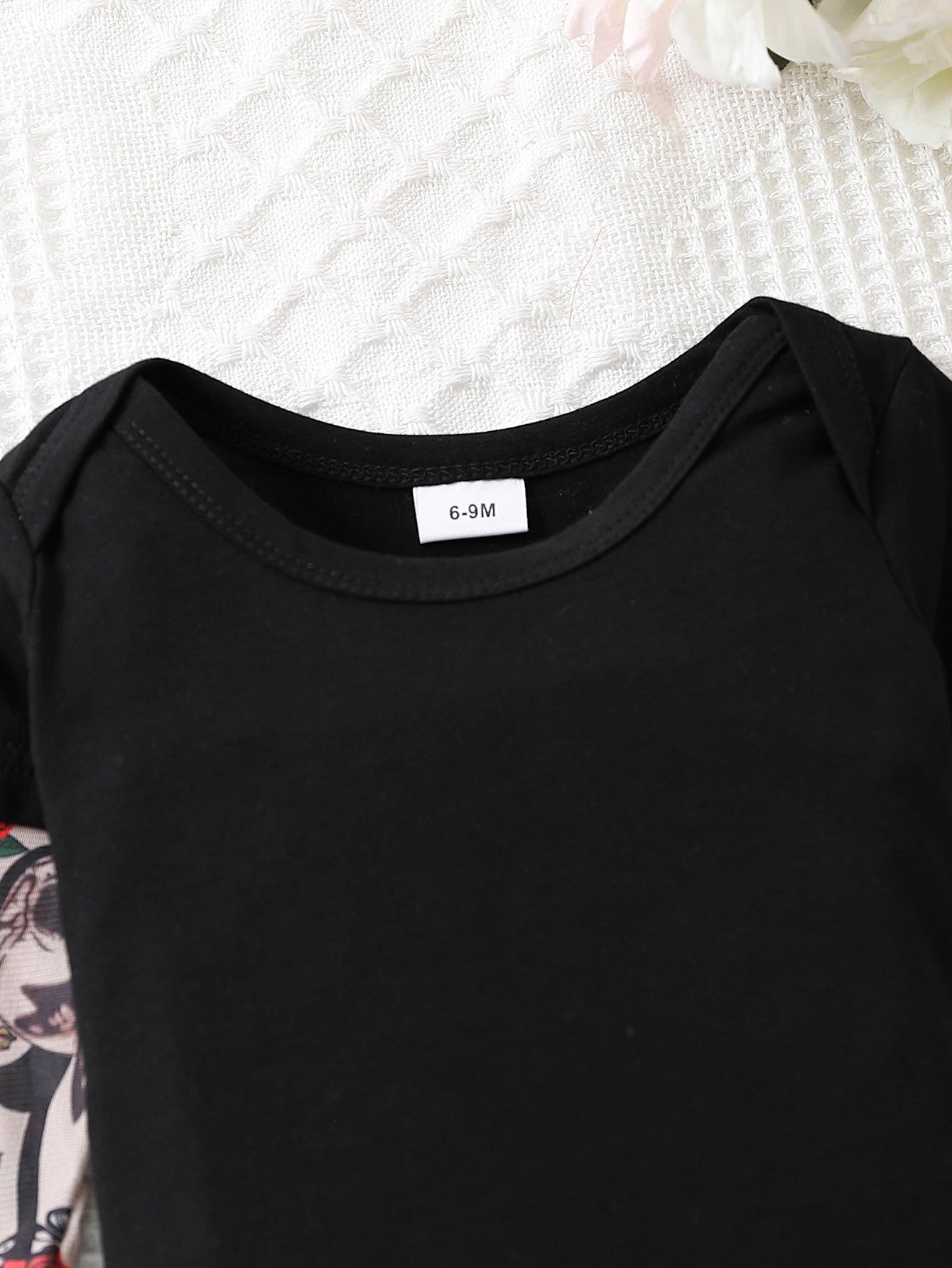 Sommer Baby Boy Kleidung Body suits Mode Neugeborenen Stram pler gefälschte zwei tätowierte Ärmel Baumwolle bequeme Baby Bodysuit Einteiler.