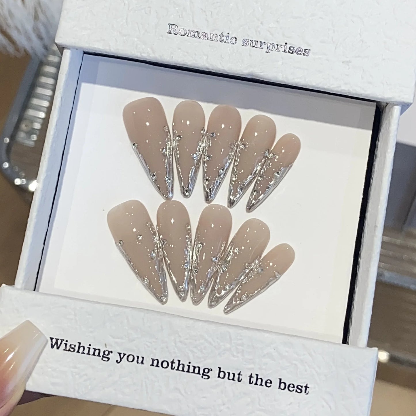 10Pcs White Simple French Fake Nails Pearl Rhinestone False Nails Long Almond Press on Nails Fashion Cat Eye Nail Art Handmade.