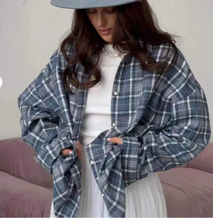 New Vintage Women Oversized Long Sleeve Plaid Shirt Blouse Tops Autumn Winter Button Down Loose Lapel Pocket Shirt Korean Style.