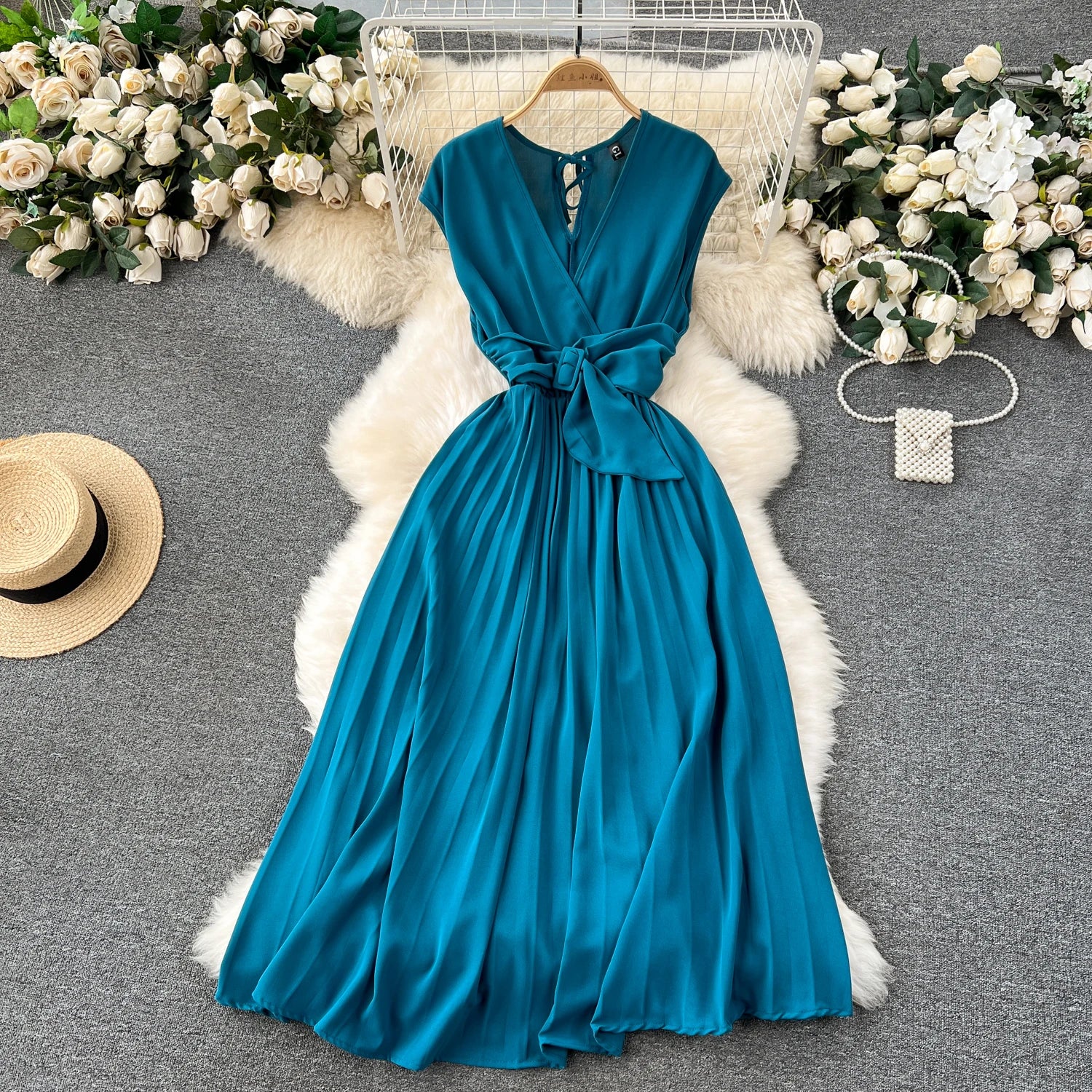 Französisch Vintage elegante Plissee Vneck Kleid A-Linie Mode Chiffon Frühling Herbst ärmellose Vestidos Frauen kleider.