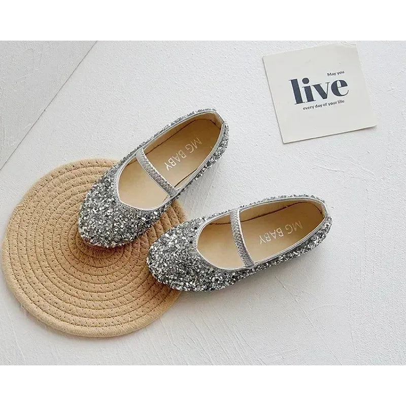 2025 Spring 1 to 12 years old girls dress shoes Beauty Pointed Toe Teen Girl Leather Shoes Bling Princess Wedding Shoes.