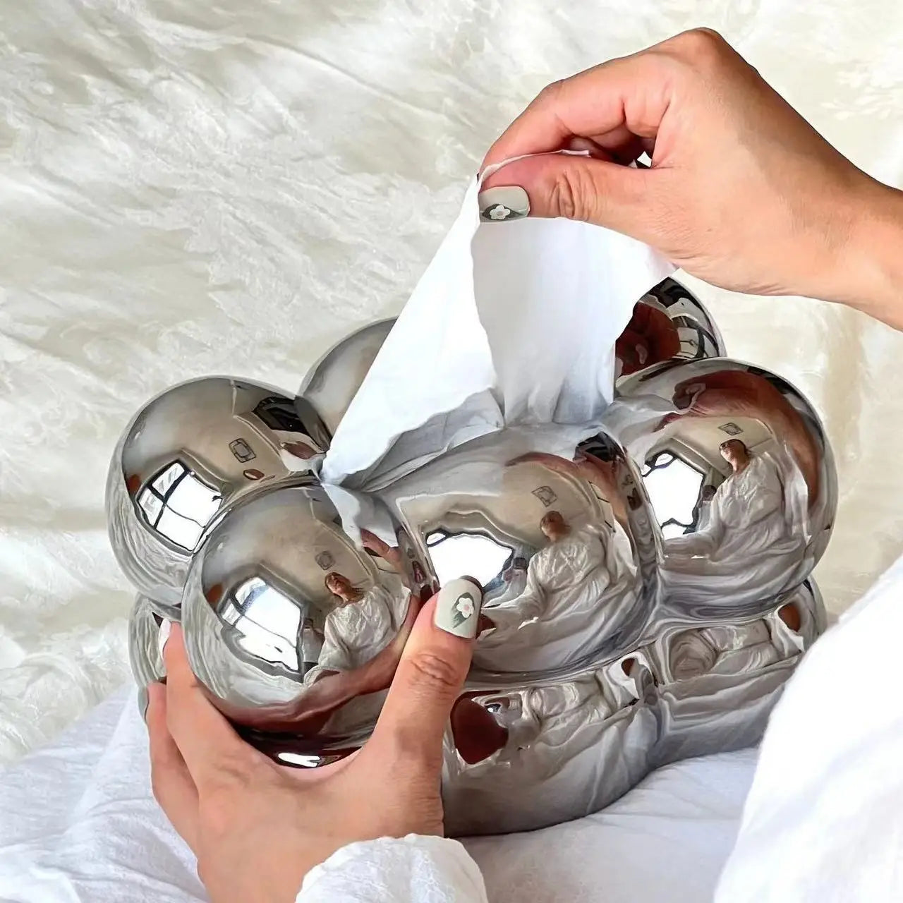 1PC Cloud Design Tissue Boxes Storage Napkin Holder Paper Case Ornament Craft Desktop Tissue Holder Kitchen Tissue Box.