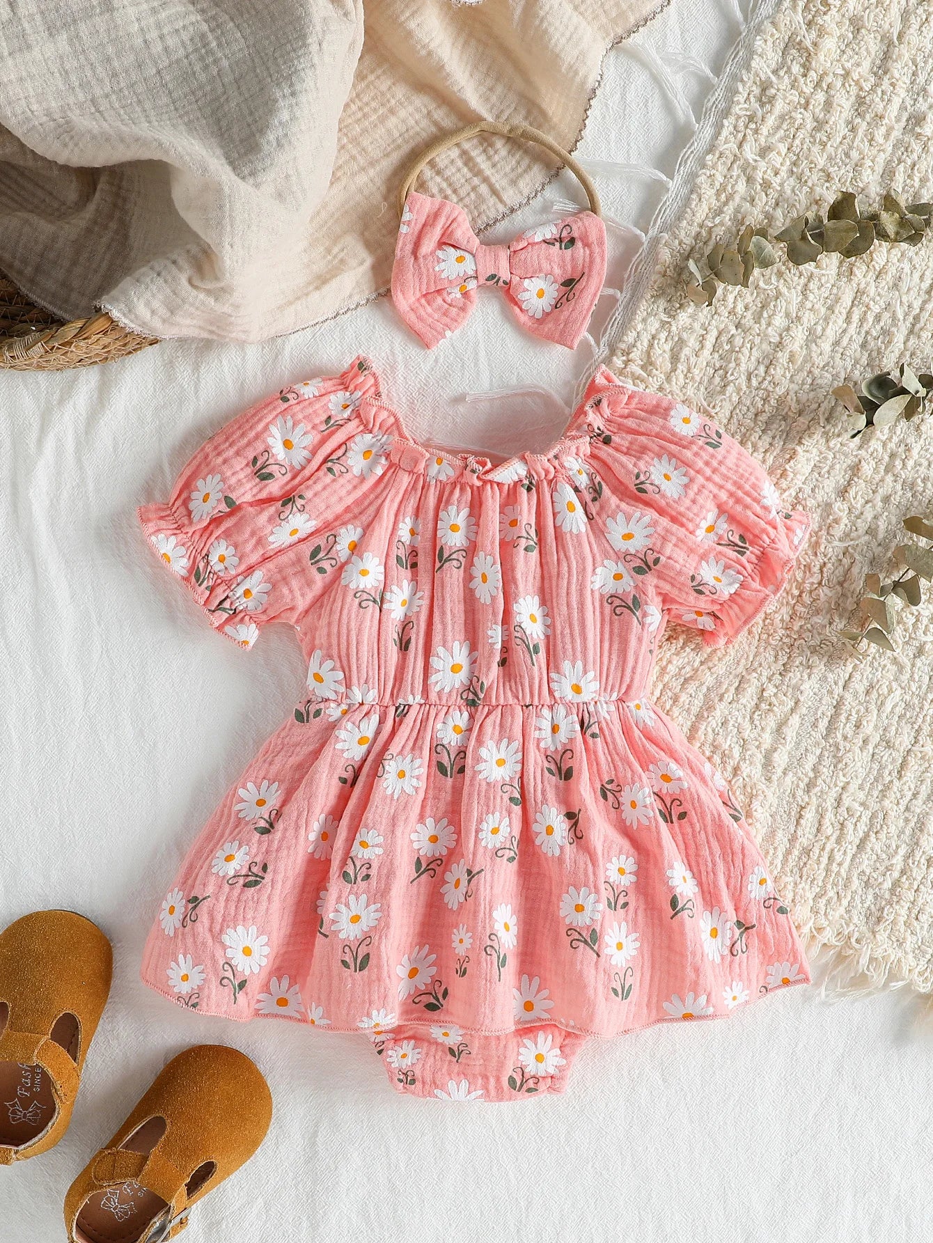 2Pcs Sommer Neugeborenen Weiche Baumwolle Rosa Baby Mädchen Strampler Kleid Daisy Print Kurzarm Overalls Kleidung Bodys + Stirnband.