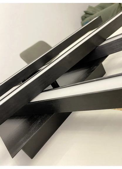 Schwarz Kronleuchter quadratische Schlafzimmer Lampen Wohnzimmer Lampe LED Deckenleuchte Nordic minimalistische kreative LED Deckenleuchte Streifen Lichter