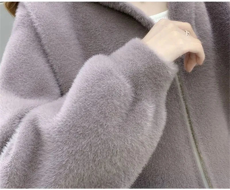 Frauen Jacke Herbst Winter neue Mode imitieren Nerz Samt Mantel 2024 weibliche kurze Kapuze dicke warme Wolle Mantel Oberbekleidung Tops.