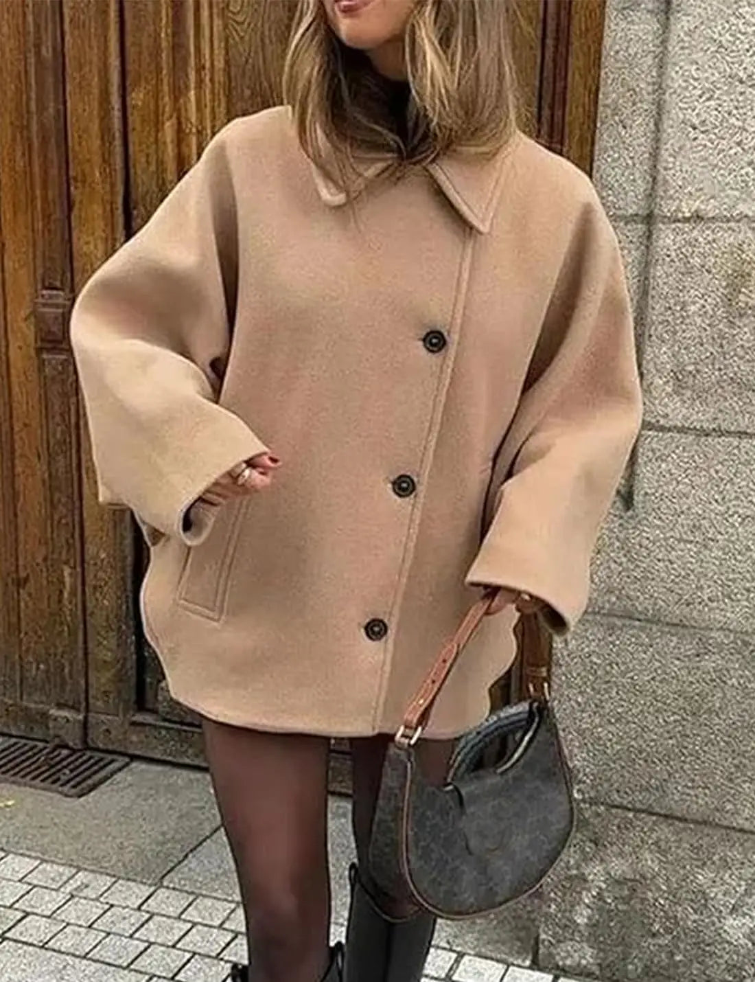 ZBZA Damen Schräge Knopf Lose Fledermausärmel Jacke Mantel Revers Langarm Doppeltasche Warm Solide Farbe Vintage Oberbekleidung Herbst Winter Neue Weibliche Chic Mantel.