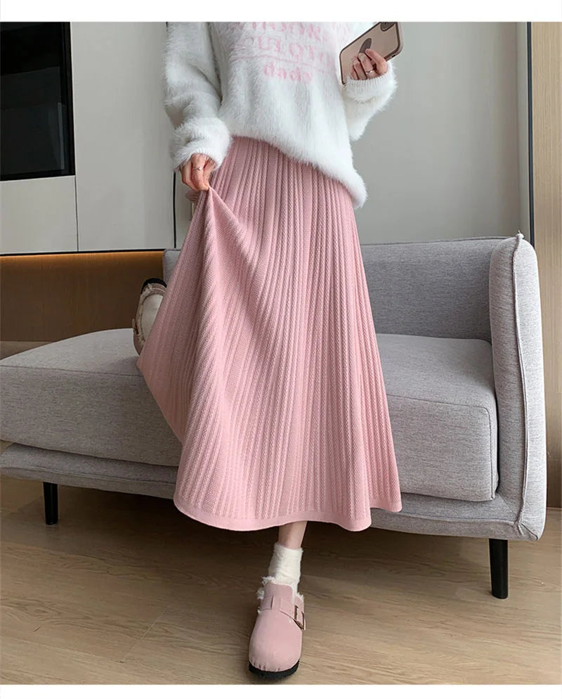 Sweet Vintage Knitted Long Skirts Women Preppy Style High Waist Loose A Line Skirts Fall Winter Retro Simple Elegant Long Skirts.