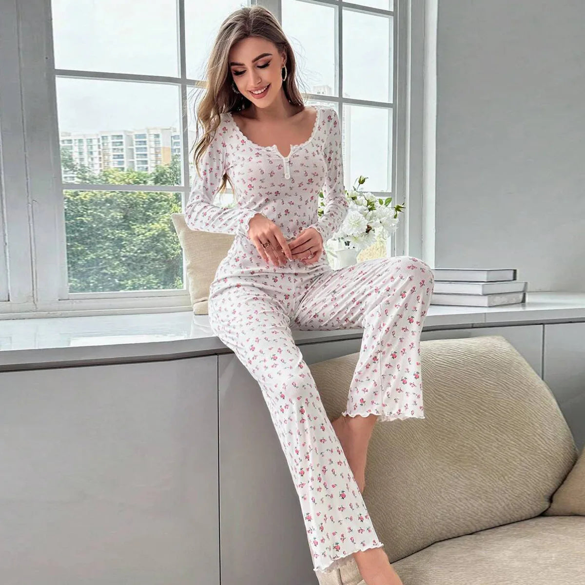 Herbst Winter Pyjama Set Frauen Nachtwäsche Blumen Druck Salat Trim Top mit Lange Hose Schöne Loungewear Volle Hülse Nachtwäsche.