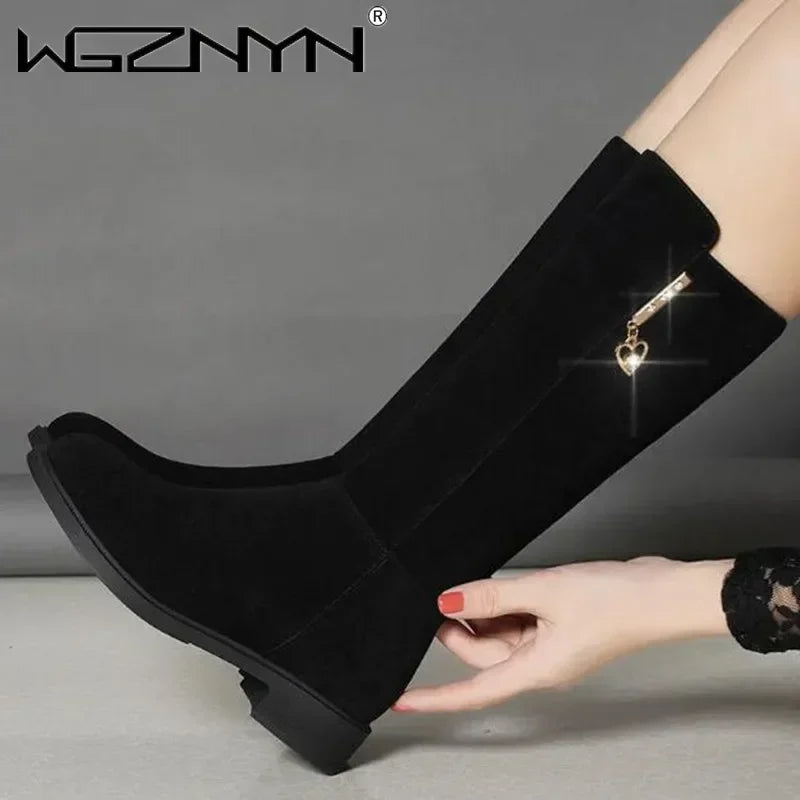 2025 New Women Warm Snow Plush Boots Snow Casual Flat All-match Cotton Fashion Side Zipper Winter Shoes Thigh High Boot Black.