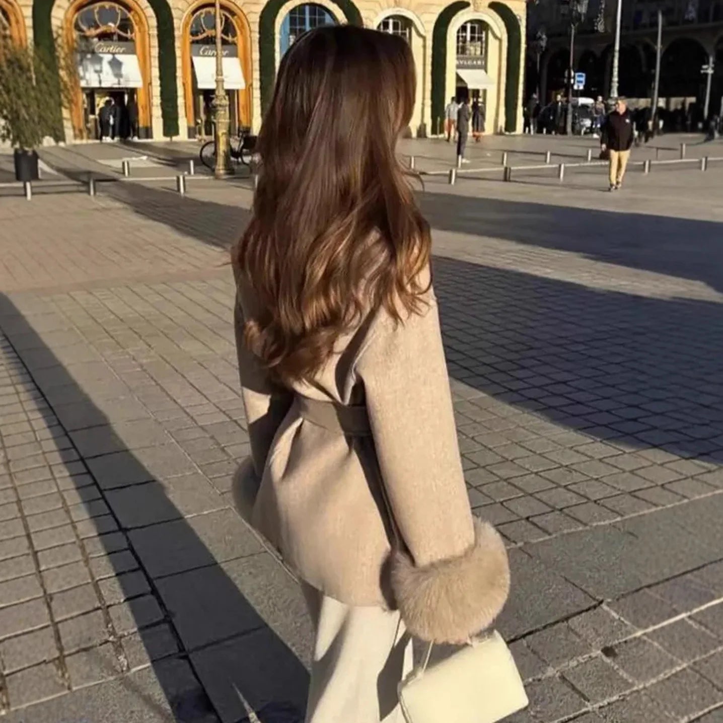 2025 Autumn Winter Chic Lapel Plush Coat With Belt Women Vintage Faux Fur Sleeve Tweed Open Coats Female Casual Street Outwear.