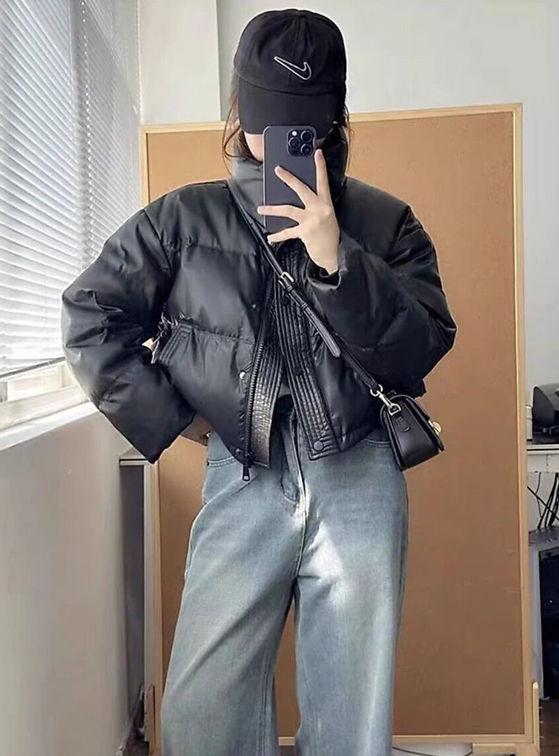 Winter Warme Dicke Parkas Frauen Neue Mode Lose Ernte Jacke Weibliche Schwarz Baumwolle Gepolsterte PU Leder Elegante Zipper Mantel Y2K Tops.