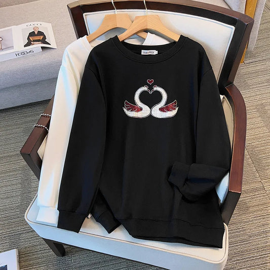 175 kg Übergröße Damen Büste 170 Herbst Lose Rundhals Langarm Diamant Schwan Sweatshirt Schwarz Weiß 5XL 6XL 7XL 8XL 9XL.