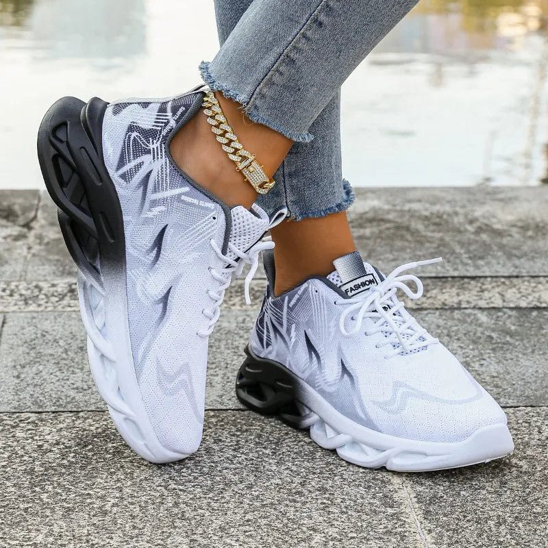 Frauen Casual Sport Schuhe Atmungsaktive Leichte Turnschuhe Anti-slip Wohnungen Laufen Outdoor Wanderschuhe Weibliche Vulkanisierte Schuhe.