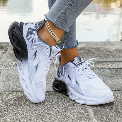 Frauen Casual Sport Schuhe Atmungsaktive Leichte Turnschuhe Anti-slip Wohnungen Laufen Outdoor Wanderschuhe Weibliche Vulkanisierte Schuhe.