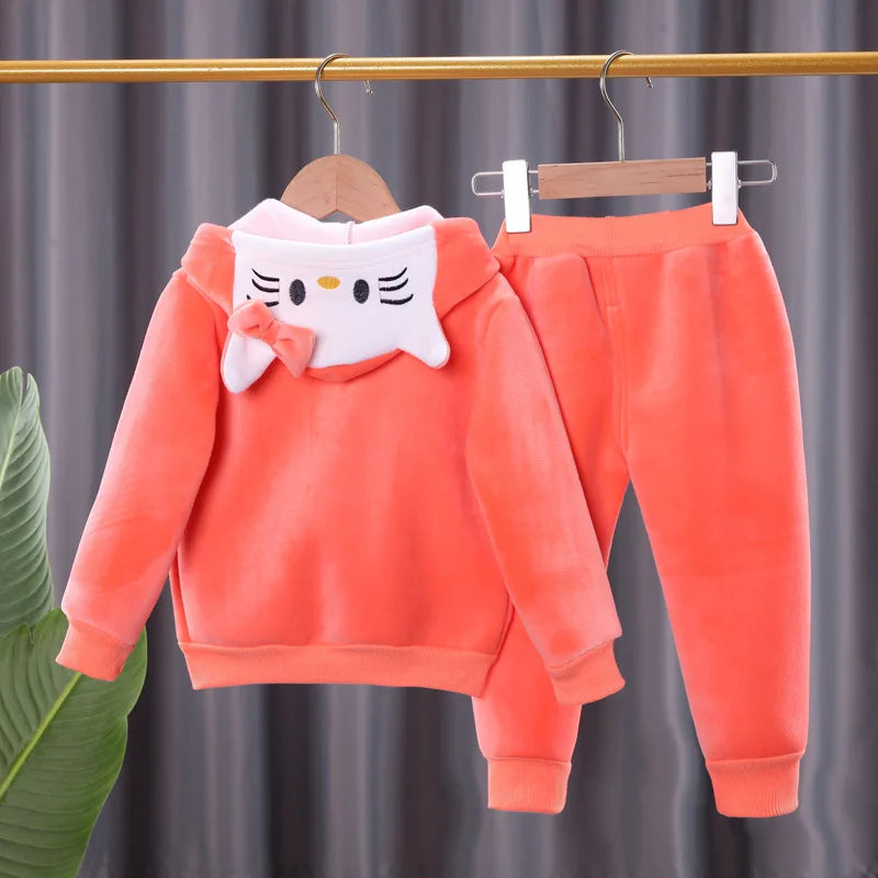 2025 new girl plus velvet sleeve winter warm and thick cartoon hat-connected top+pants two-piece 0-4-year-old children's set.