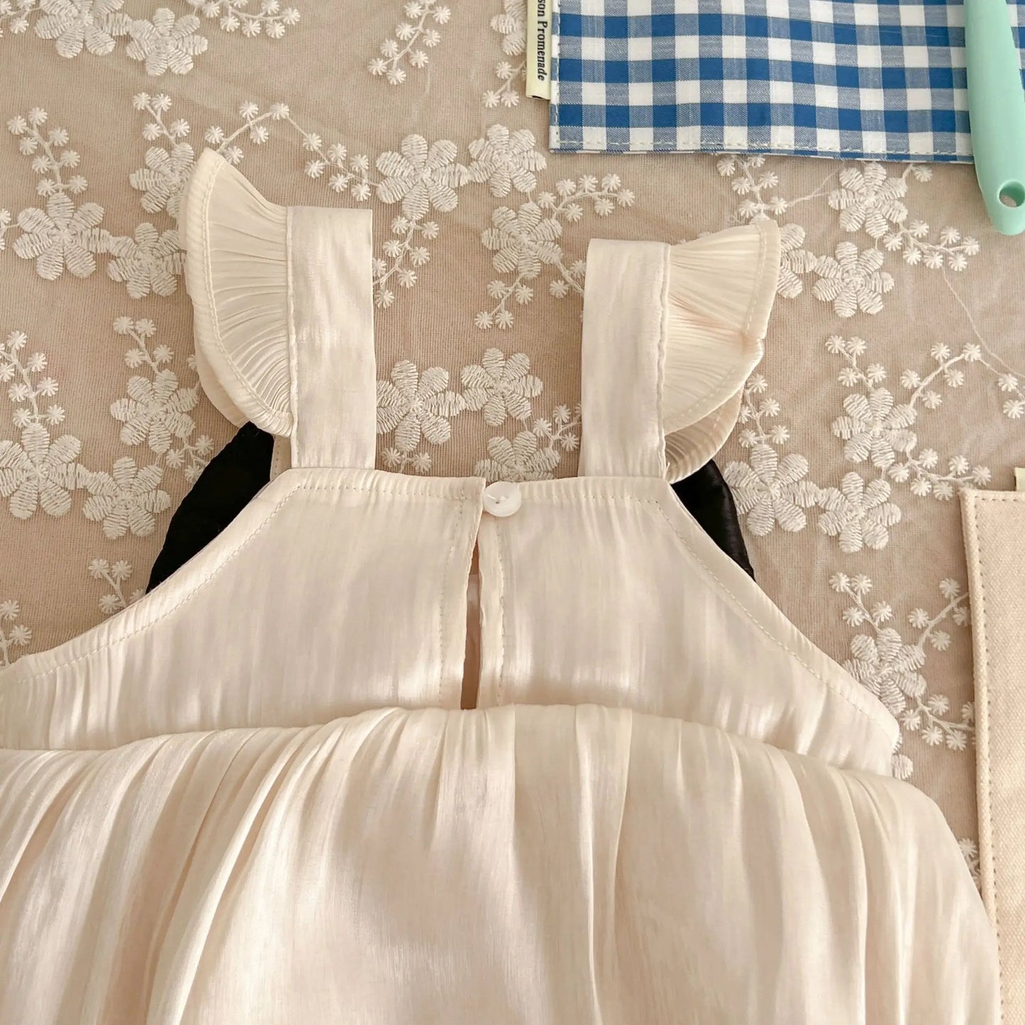 Neu im Sommer Neugeborene Baby Prinzessin süße Kleidung Sling Kleider Schleife Shorts solide Weste Body Kurzarm Kleid Kinder