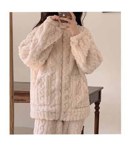 Große Größe Flanell Pyjama Set Herbst Winter Weibliche Nachtwäsche Hosen Anzug Verdicken Korallen Fleece Hohe Kragen Lounge Tragen Homewear.