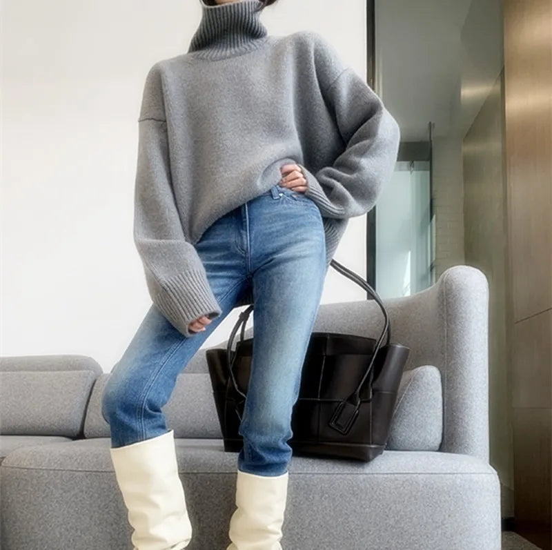 2023 Autumn and Winter New Thick  Sweater Women High Neck Pullover Sweater Warm Loose Knitted Base Sweater Jacket Tops.