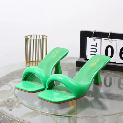 High heeled slippers 2025 Summer wear open-toed Women's sandals with thin heels 7CM Sexy red high heels Banquet shoes.