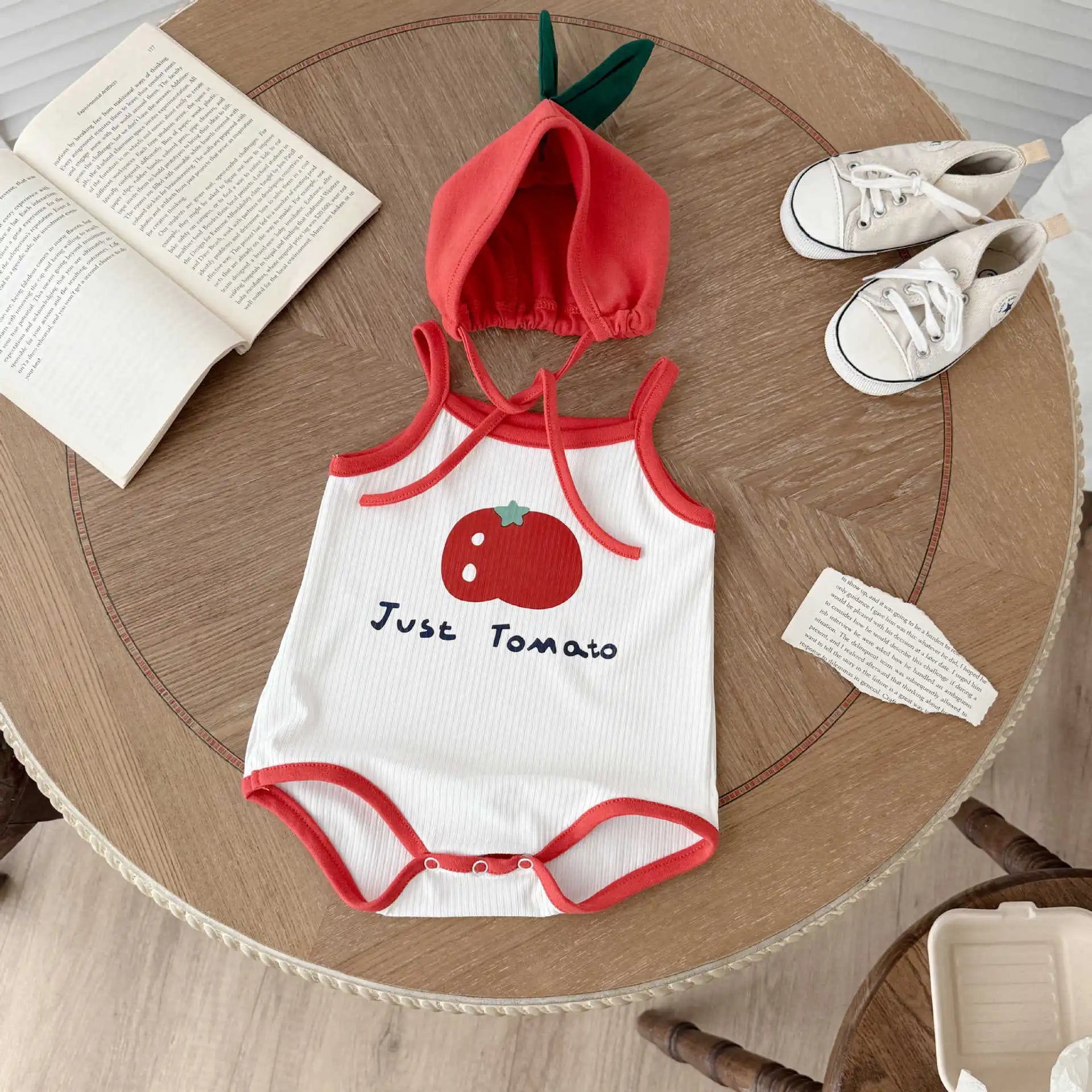 Baby Kleidung Sommer Baby Junge Mädchen Bodysuit Nette Tomaten Druck Ärmellose Infant Sling Onesie + Hut 2Pcs Neugeborenen Fotografie outfit.