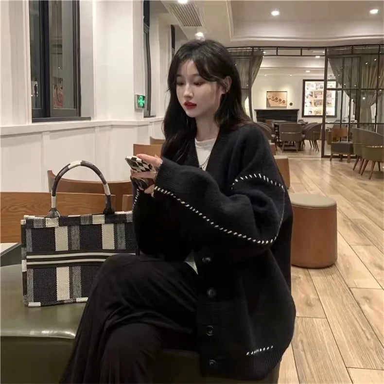 Women's Sweater Coat In Autumn and Winter V-neck Sweaters Jacket To Keep Warm and Loose Wild Academic Style Chic Cardigan