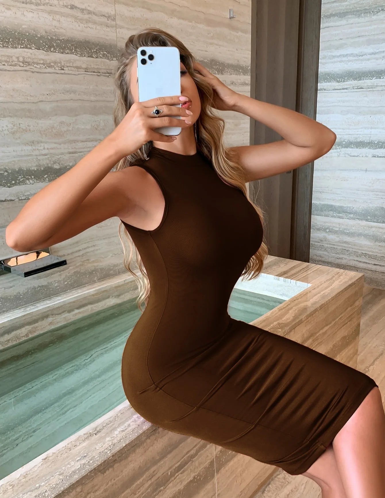 Sommer Dünne Bodycon Ärmellose Sexy Kleid Für Frauen Casual Elegante Midi Stricken Nachtclub Vestidos Dame Streetwear Outfits.