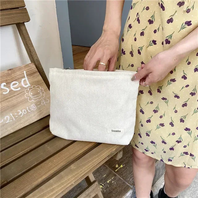 Fashion Women Sweet Cosmetic Bags Makeup Large Purse Bag Zipper Pouch Daily Corduro Outdoor Activities Travel Organiser 2024.