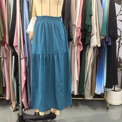 Fairyshely Casual Green Split Long Skirt Women 2025 Summer Ruffle High Waist Midi Skirt Lady Elegant Solid A line Pleated Skirt.