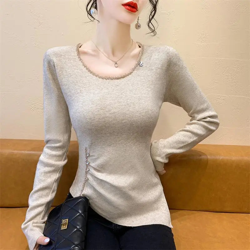 2025 New Autumn Women's Sweater Design Slim Slim Nail Drill Fashion Women's Top.