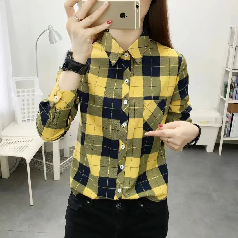 2024 herbst Neue College Stil Plaid Shirts frauen Lange hülse Taste Unten Casual Tops Lose Mode Polo Neck Blusen.