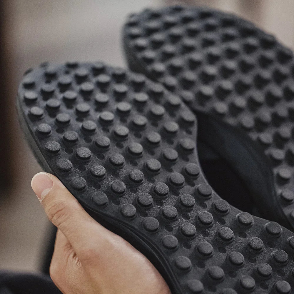 Maden Frühling Vintage Dickbesohlte Patchwork Schwarze Sneakers Lässige atmungsaktive Joggingschuhe Low-Top-Schnürschuhe Sportliche Sommerschuhe.