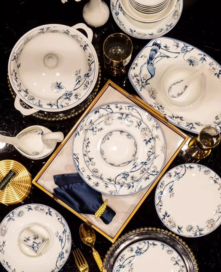 Blue Peacock Bone China Dining Plate Blue and White Kitchen Tableware Flower Ceramic Tableware Home Dining Bar Main Course Plate.