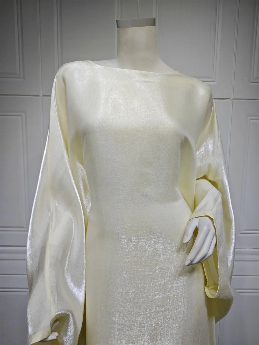 Siskakia Muslim 2024 New Eid Dresses Solid Shiny Satin Batwing Sleeve Modest Kebaya Turkish African Women Abayas Saudi Clothing