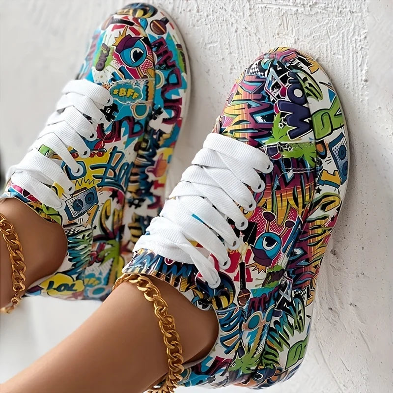 Women's Graffiti Print Sneakers Fashion Lace-up Low-top Platform Sneakers Casual Skateboard Shoes Sneakers New Vulcanized Shoes.