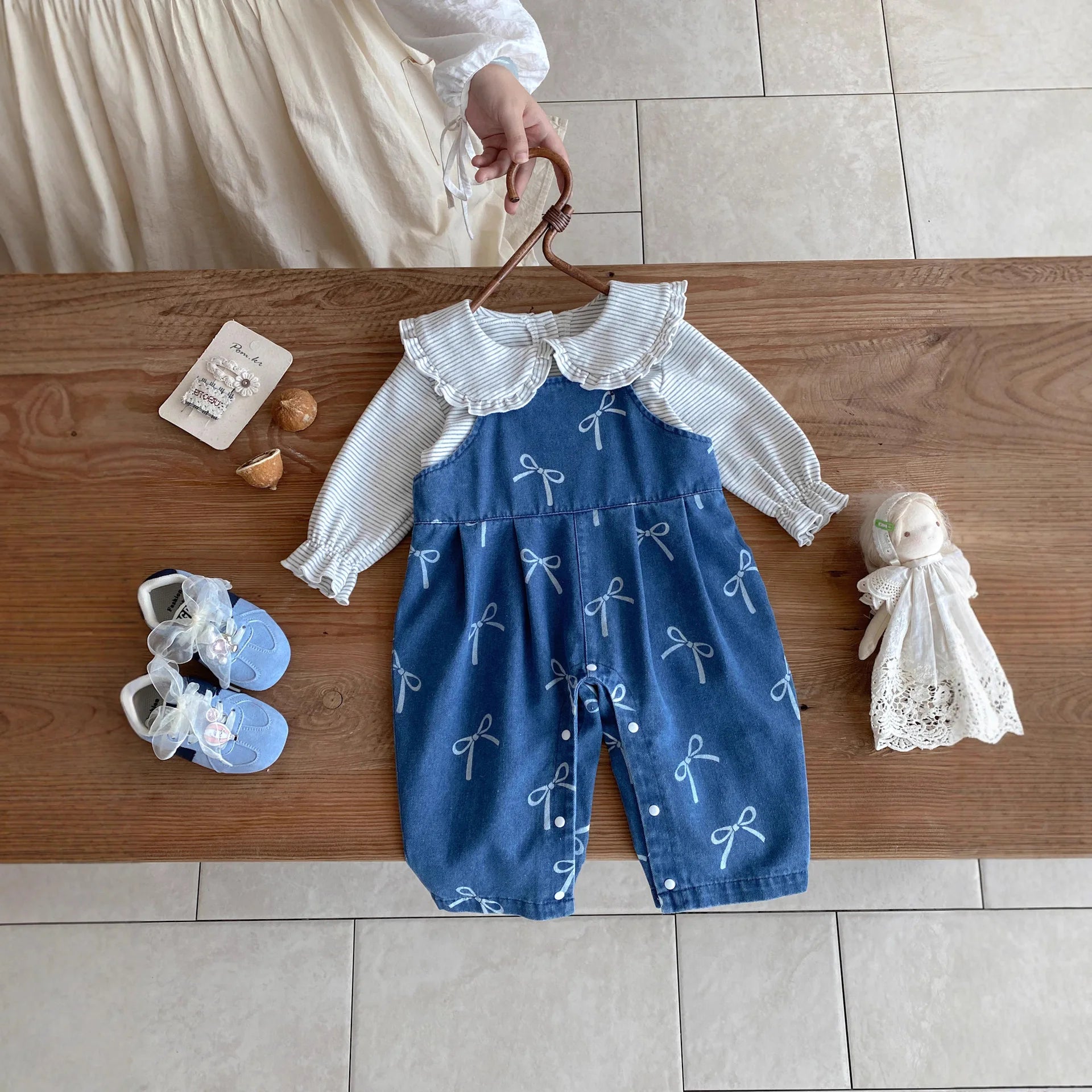 Baby Kleidung Herbst Neue Set, Kinder Koreanische Denim Overalls Zwei-stück Set, Ein Jahr Altes Baby Herbst Outfit.