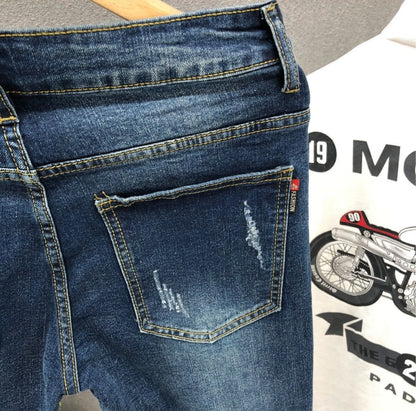 Cropped Jeans for Men Ripped Trousers Broken Korean Fashion Torn Kpop Stacked Trend 2025 Cheap Style with Holes Man Cowboy Pants.