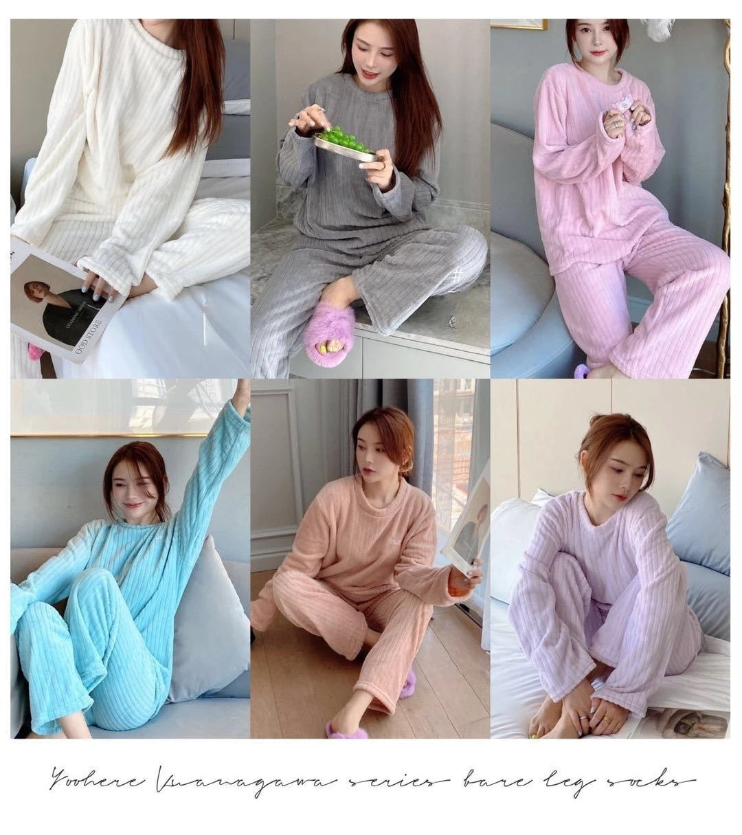 Verdickte warme Nachtwäsche für den Winter, Korallensamt, lockerer Loungewear-Pyjama mit weitem Bein, 2-teiliges Set, gestreifte Damen-Nachtwäsche.