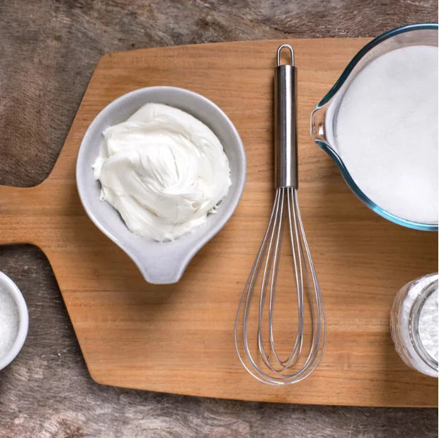 10-inchManual Egg Beater Stainless Whisk Kitchen Wire Balloon Whisk Milk Egg Beater Egg Mixing Mixer Tools.