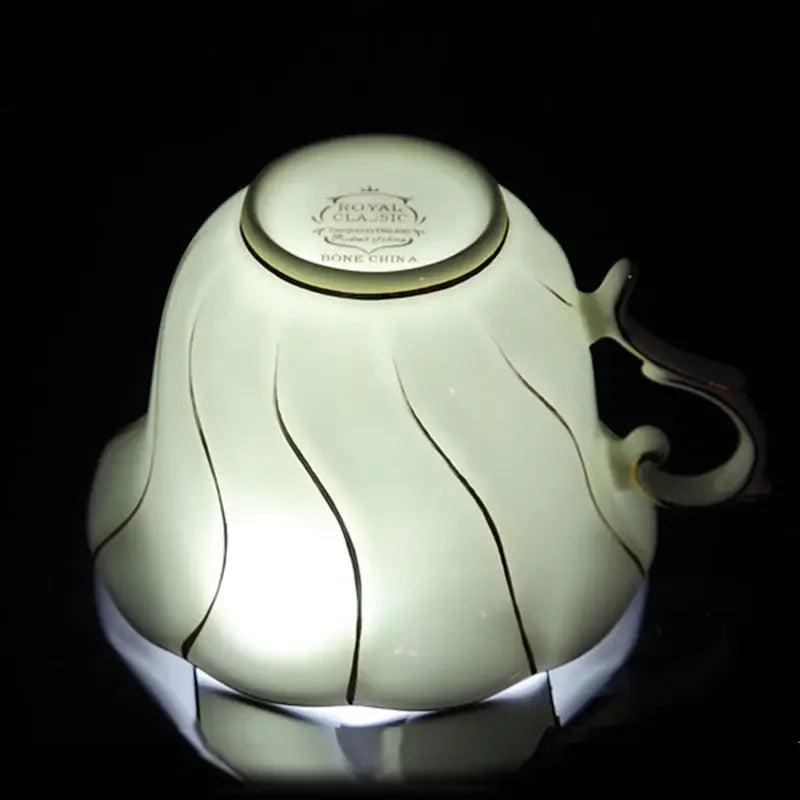 Bone China Coffee Set Europe Porcelain Tea Set Simple Ceramic Pot Creamer Sugar Bowl Teatime Teapot Coffee Cup Mug Coffeeware.