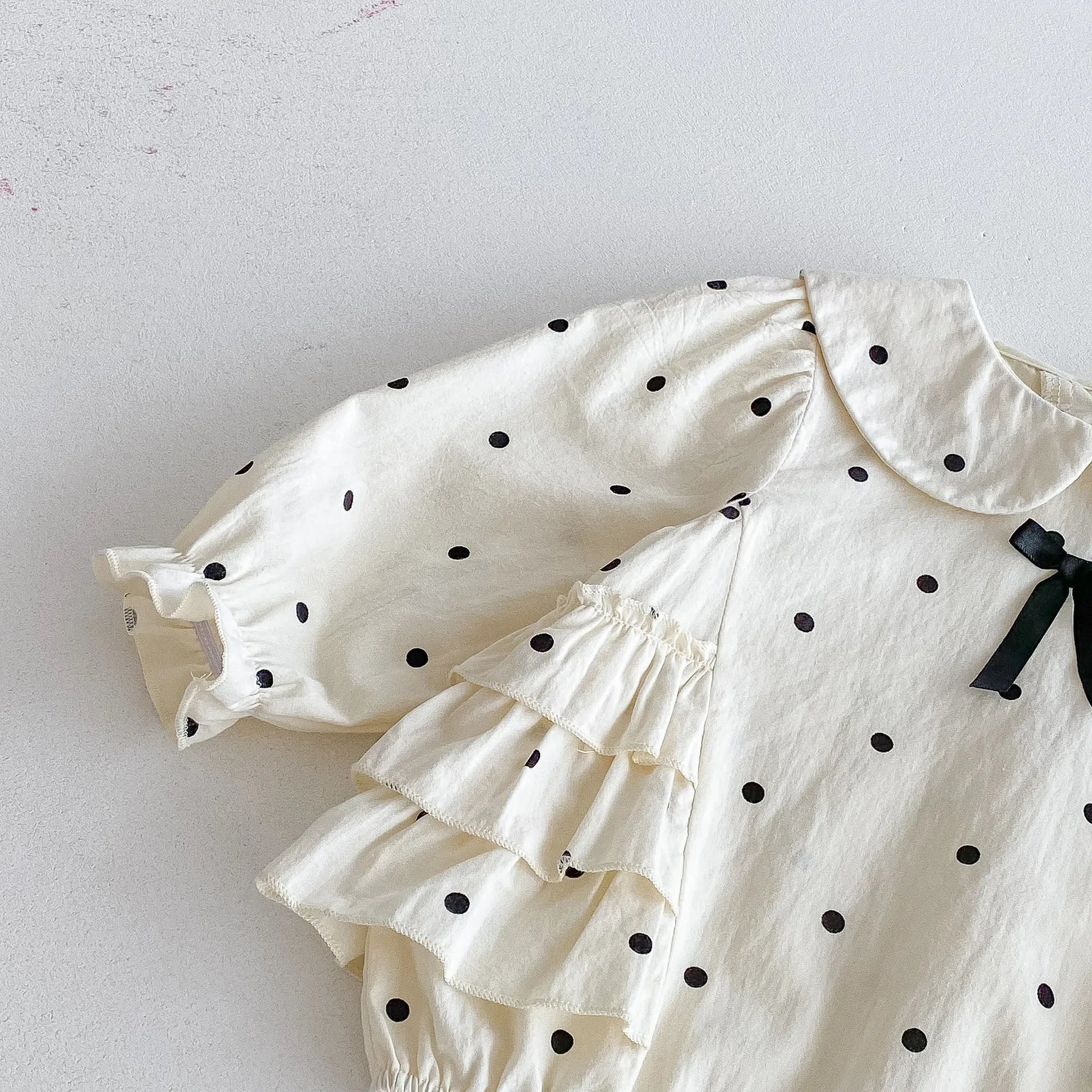 2023 herbst Neue Baby Mädchen Bodysuit Baumwolle Polka Dot Gedruckt Infant Mädchen Ein Stück Kleidung Kleinkind Overall Neugeborene Kleidung.