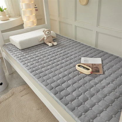 Winter Dormitory Soft Mattress Toppers Thick Warm Coral Velvet Bed Sheet Non-slip Mattress Cover Thin Bed Pad Tatami Floor Mat