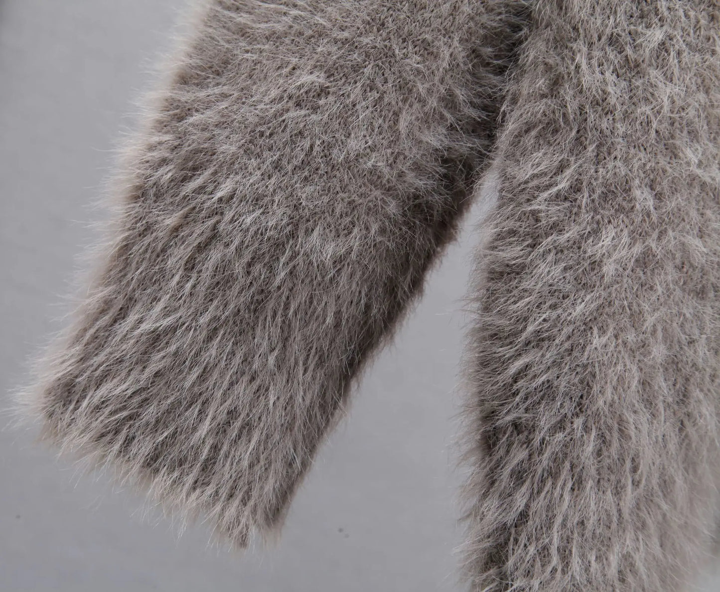 Women New Knitted Thick Cashmere Wool Cardigan Chic V Neck Single Breasted Fashion Long Sleeve Sweater Fall Winter Coat Outwear.