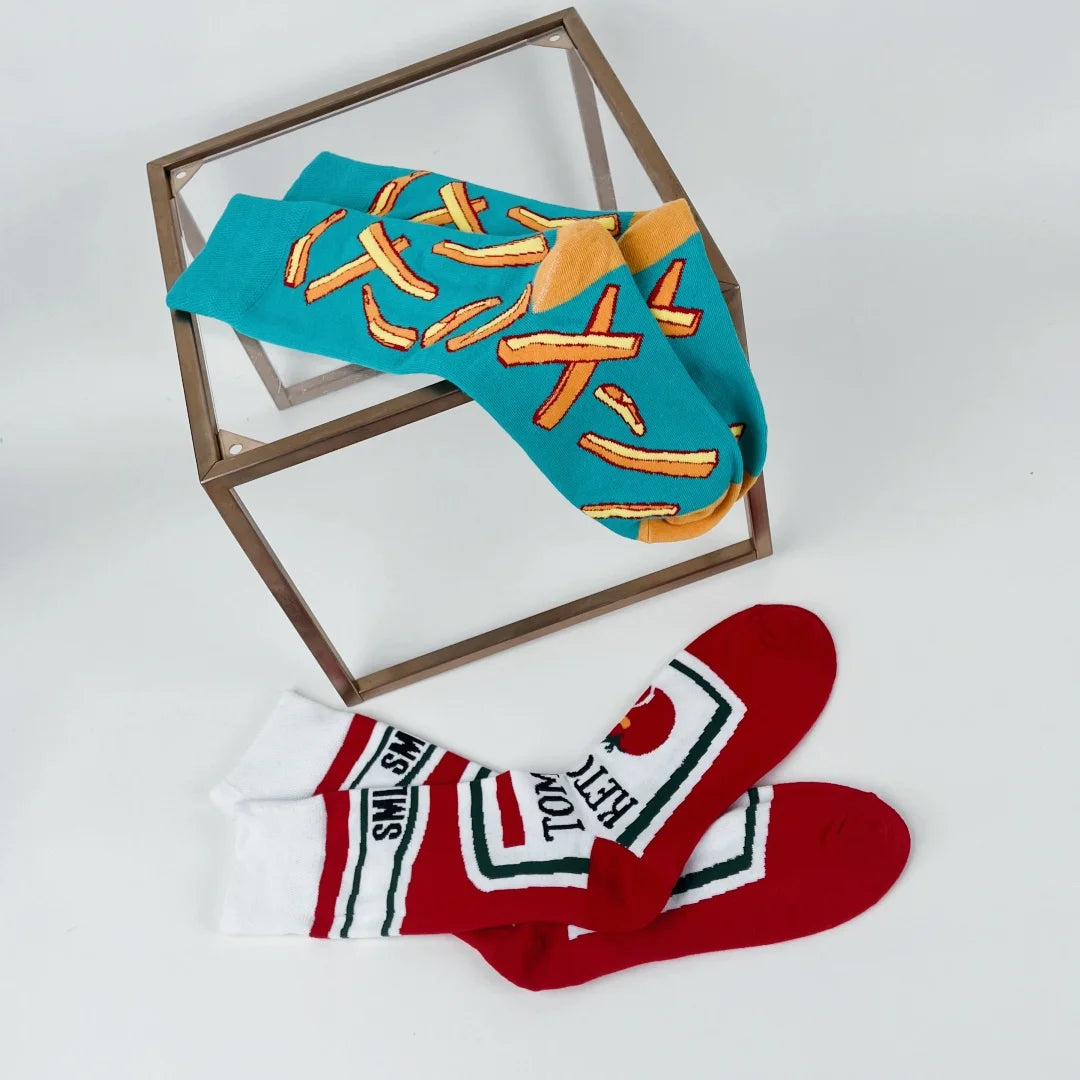 1 Pair Unisex Funny AB Style Tomato Ketchup French Fry Printed Mid-Calf Socks Suit In All Seasons.